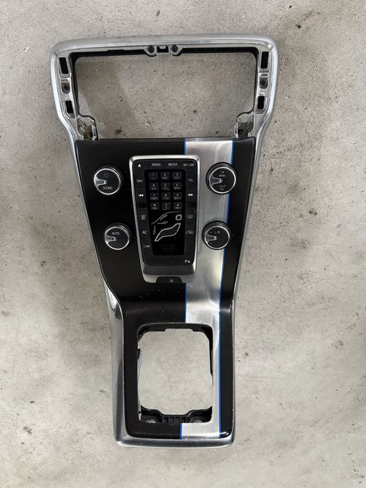 Consola Central / Painel de Rádio e AC - Volvo V40 R Design