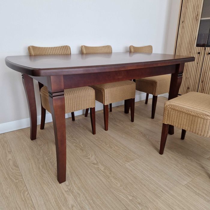 Rozkladany drewniany stół 150 do 250 cm z 6 krzesłami ratanowymi