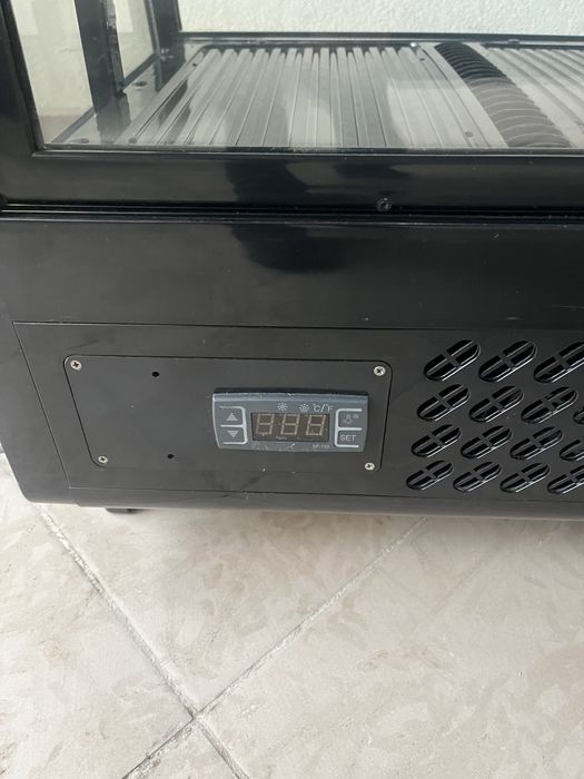 Холодильна Вітрина Настільна Кондитерська Вертикальна Горизонтальна