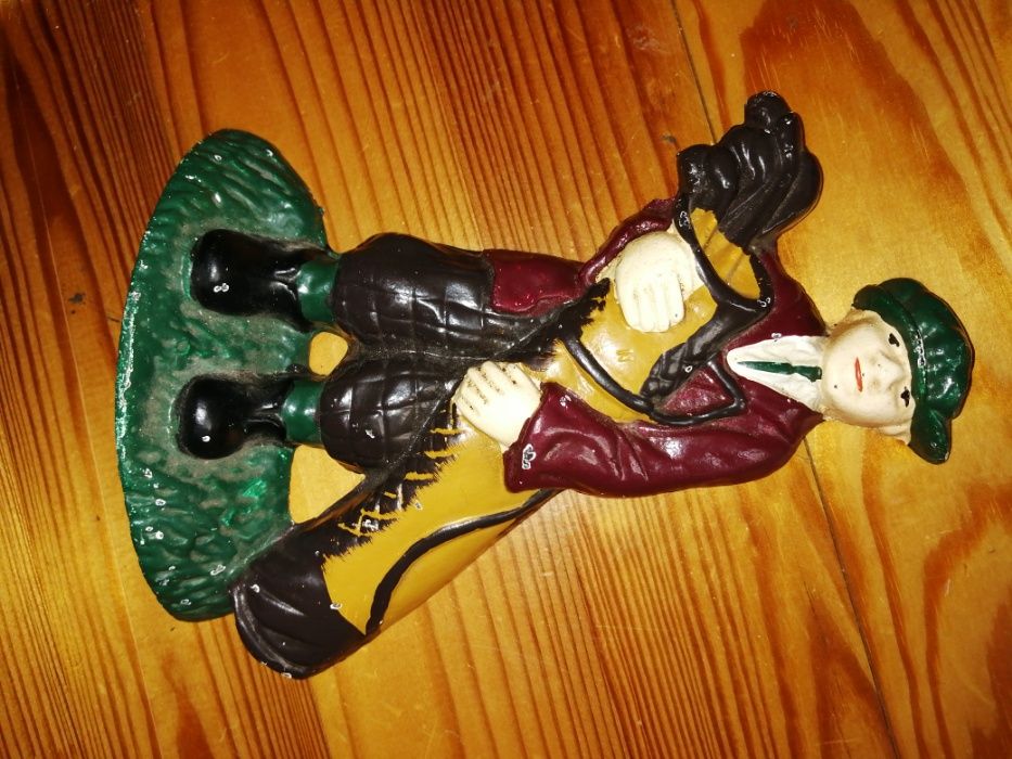 Figurka golfista prl