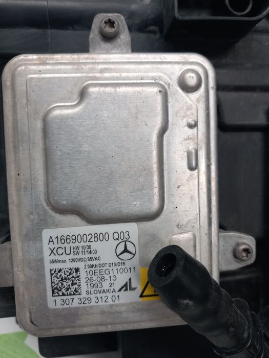 Ótica direita Bi Xenon Mercedes W176