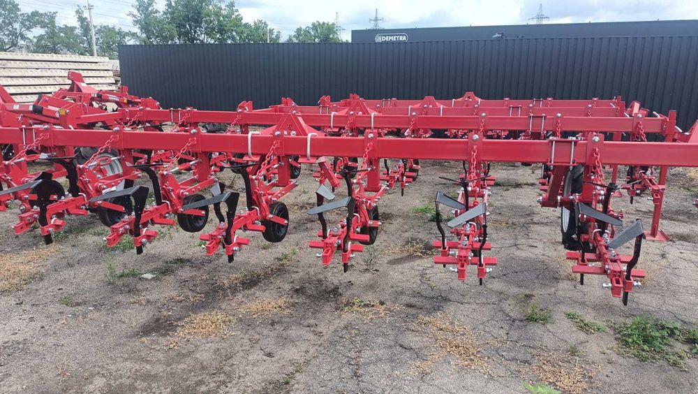 КРН 5,6 Культиватор міжрядний просапний прополочни Деметра Компенсація