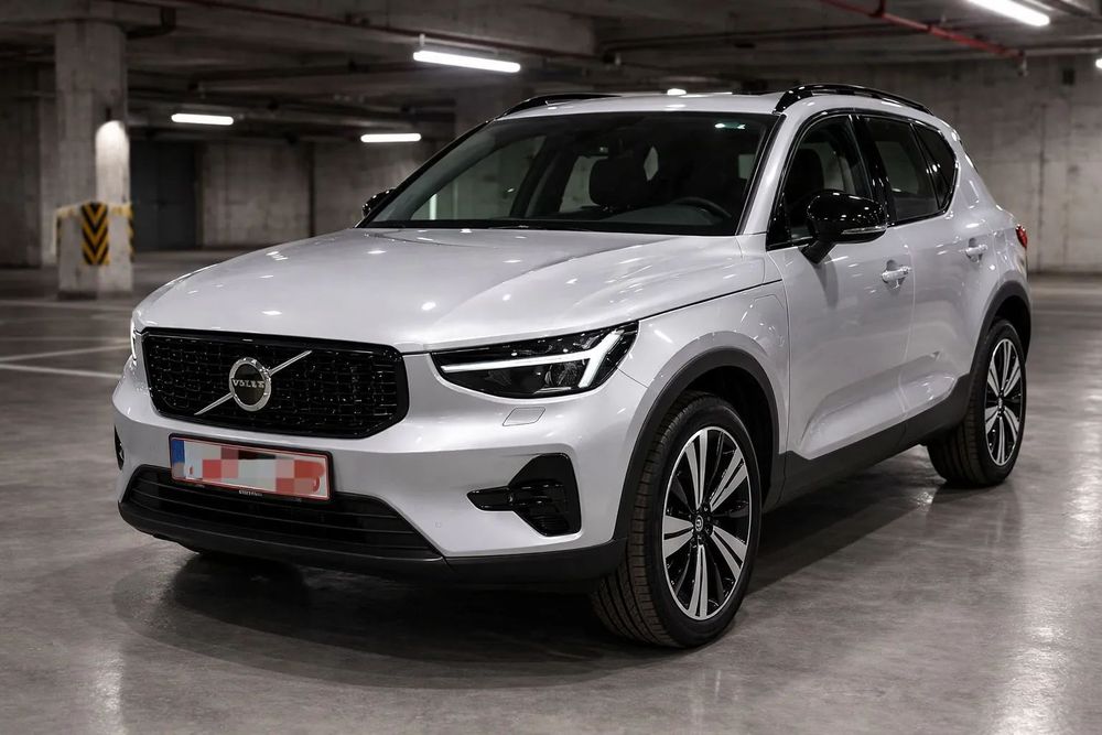 Volvo XC 40 Ultimate Dark - Hybrydowy