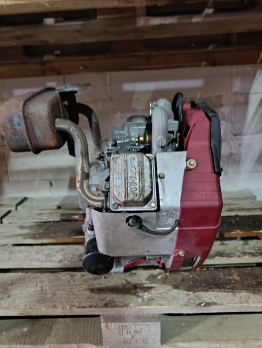 Silnik spalinowy Briggs & Stratton Intek 20 KM 2cyl kosiarka traktorek