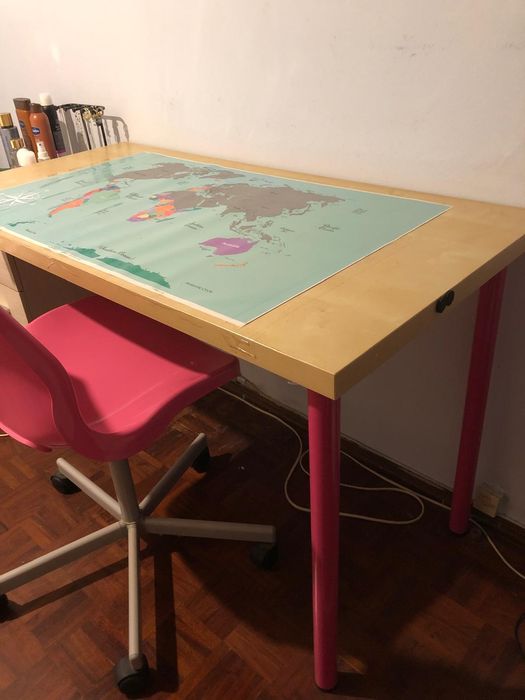 Secretaria + cadeira IKEA