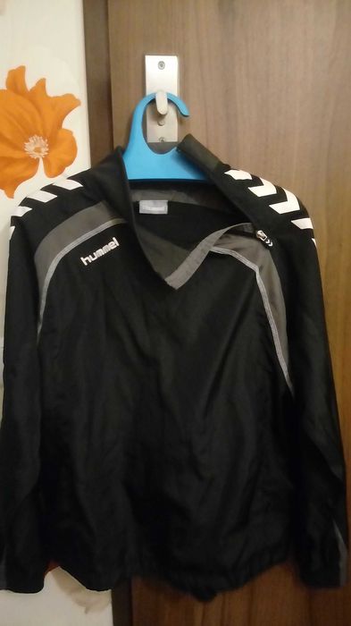 Hummel  czarna bluzka   rozmiar 164