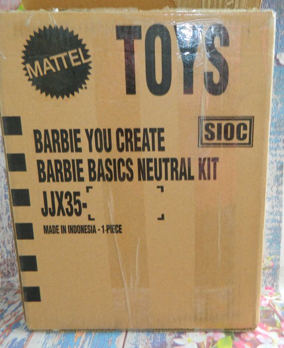 Базовый набор Барби Barbie Basics Signature You Create Neutral Kit 001 набір сет