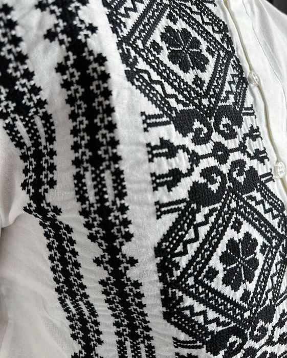 Чоловіча вишиванка на гудзиках М, Л, ХЛ, ХХЛ, 3ХЛ