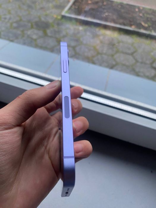 Продам  Iphone 12 Отличное Состояние