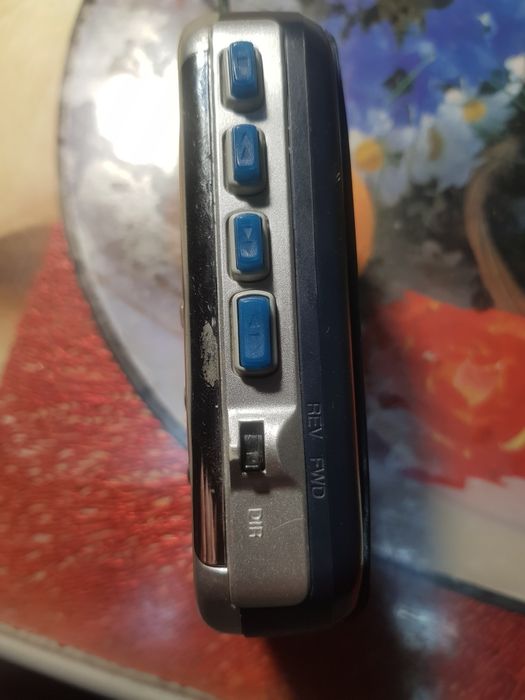 Кассетный плеер с AM/FM-радио Panasonic RQ-CR18V.батар,sharp, статуэт