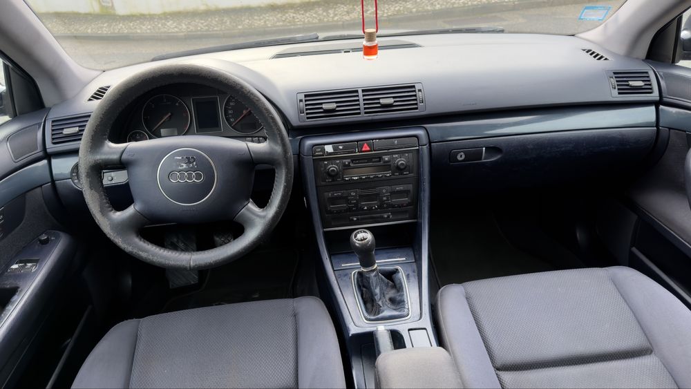 AUDI A4  1.9 TDI DIESEL    130 CAVALOS