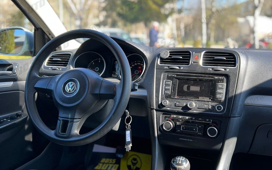 Автомобіль Volkswagen golf 6 Variant 1,6 TDI 2011