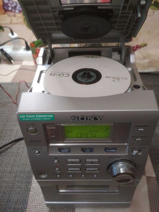 Музыкальный центр SONY CMT-EP50