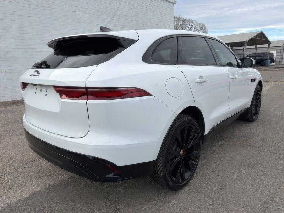 Jaguar F-PACE P250 S      2022