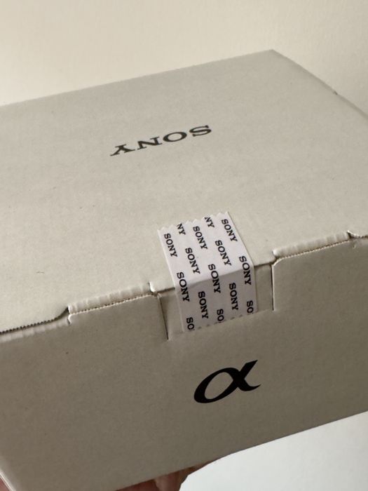SONY alpha 7 V Caixa Selada