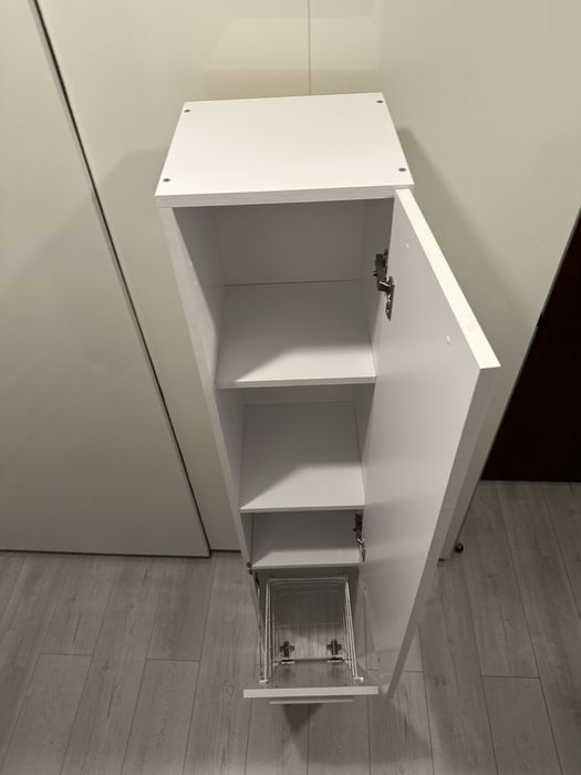 Słupek łazienkowy Nel IV Biały Połysk z drzwiami i koszem