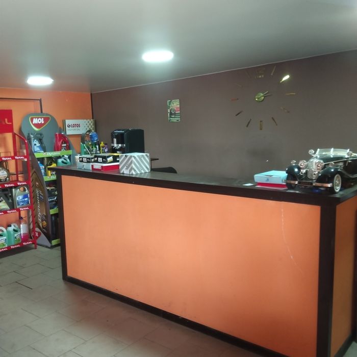 Продам шиномонтаж та магазин автозапчастин