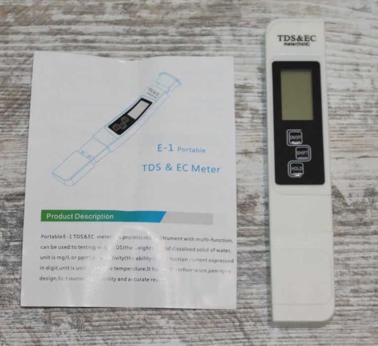 Цифровой тестер качества воды.