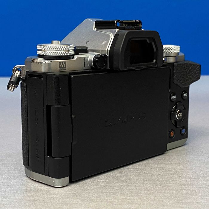 Olympus OM-D E-M5 Mark II (Corpo) - 16.1MP