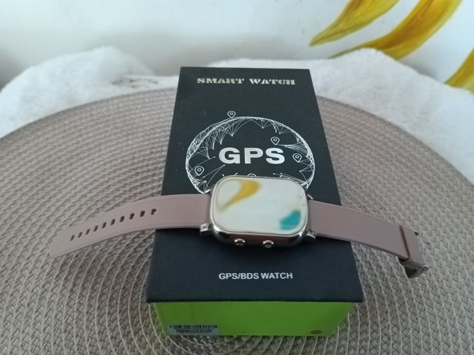 Продам Розумний годинник Smart Watch з GPS GW700 Golden