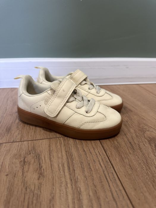 Buciki dzieciece hm 24