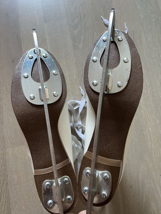 Ковзани Botas Dagmar 37 р. (23.5 см), стан дуже добрий, 2000 грн