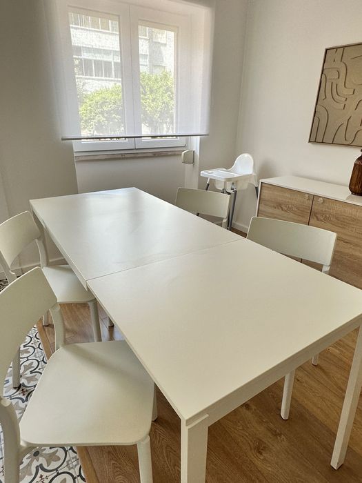 Mesa e cadeiras refeição Ikea