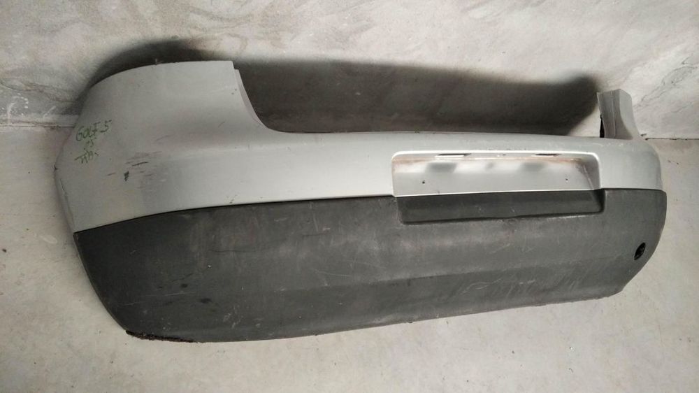 Para-choques trás Volkswagen Golf V 5 03-08
