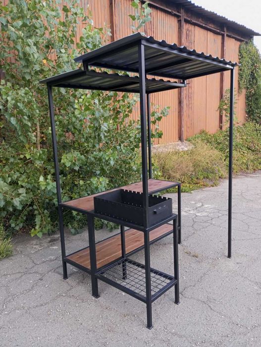 Мангал LOFT стаціонарний з навісом, дровницею  Обідня BBQ зона із мангалом (11 пазів)