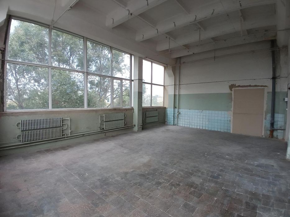 Производство 105м2, отпаливается