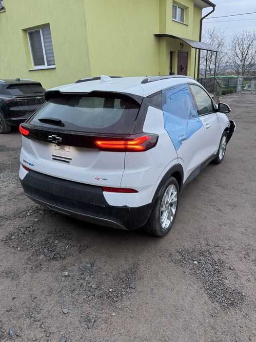 Bolt EUV запчастини