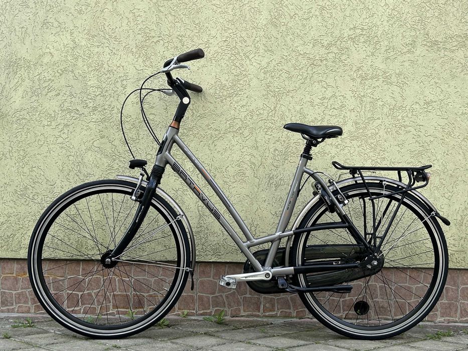 Велосипед Batavus на 28 колесах