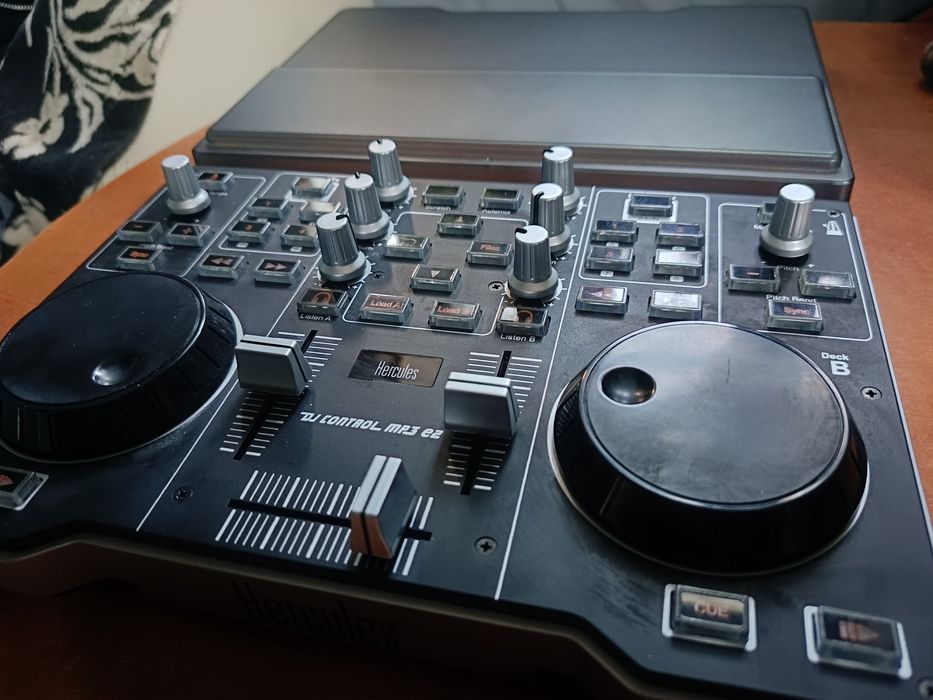 Konsola DJ 2kanałowa Hercules
