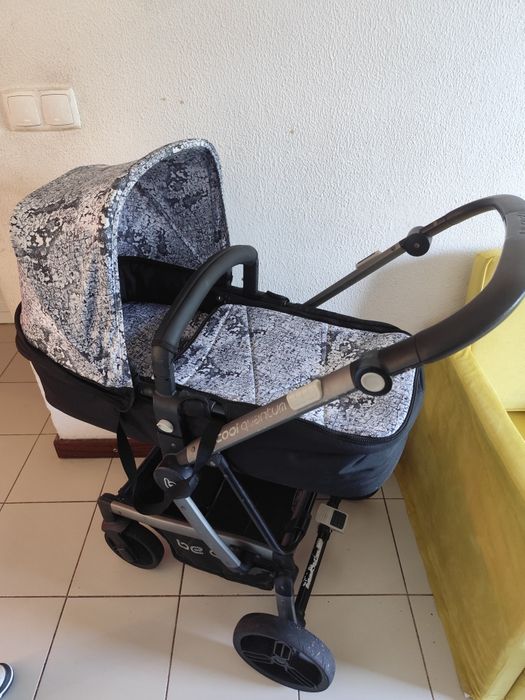 Carrinho de bebé trio