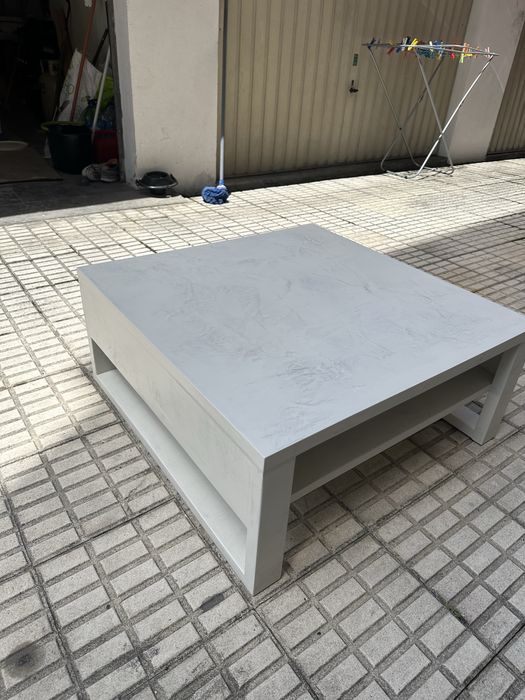 Mesa de centro em microcimento