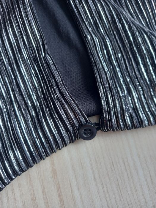 Plisowana sukienka dziewczęca