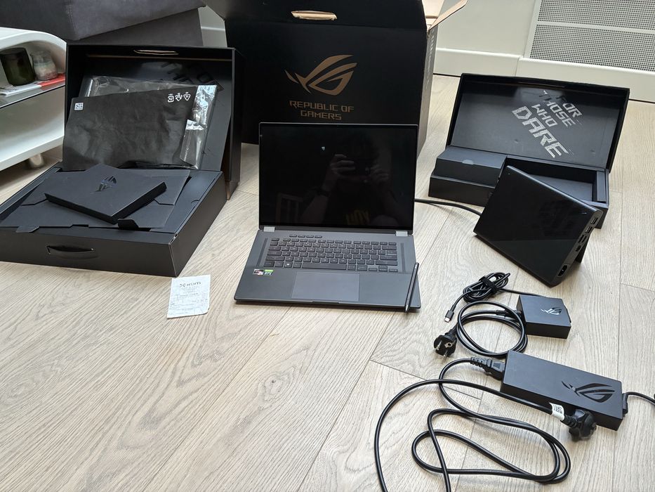 ASUS Rog Flow X16 6900HS/32GB DDR5/1TB SSD/680M + RTX3070Ti 8GB + eGPU RX6850 12GB