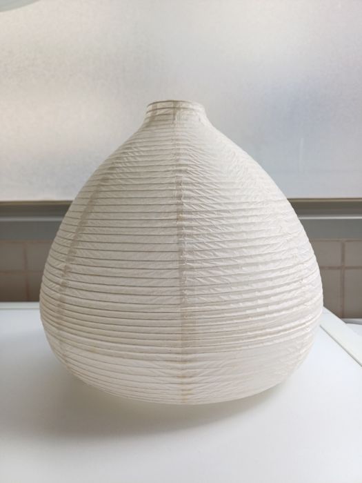 Candeeiro de mesa de papel de arroz da IKEA, com lâmpada incluída