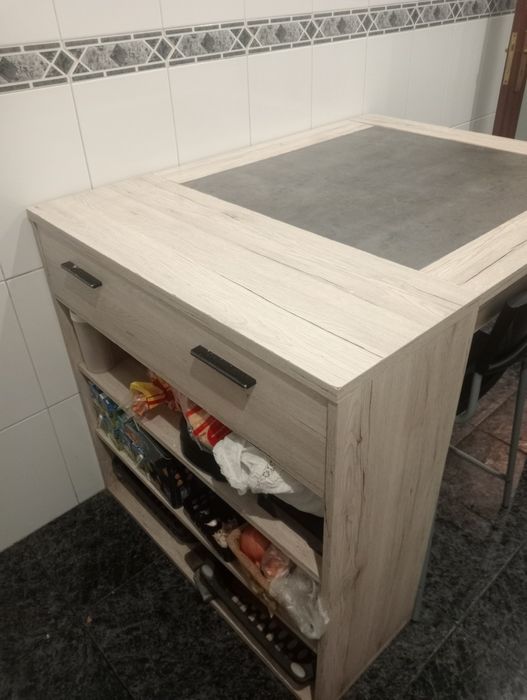Mesa de cozinha em mdf