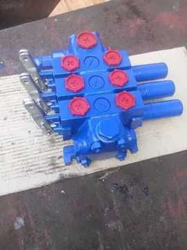 Розподільник Komatsu Parker Deere Case New Holland Claas JCB Hitachi Penta Hyva Parker Kubota Challenger Caterpillar Kobelco Hyundai Liebherr Horcsh