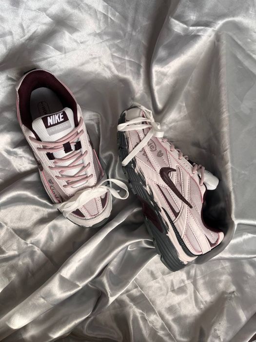 Nike initiator (39 та 40 розмір)