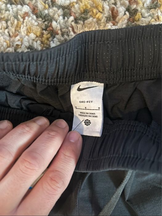 Calções Desportivos  da Nike com Bolsos Zipper – Running & Treino