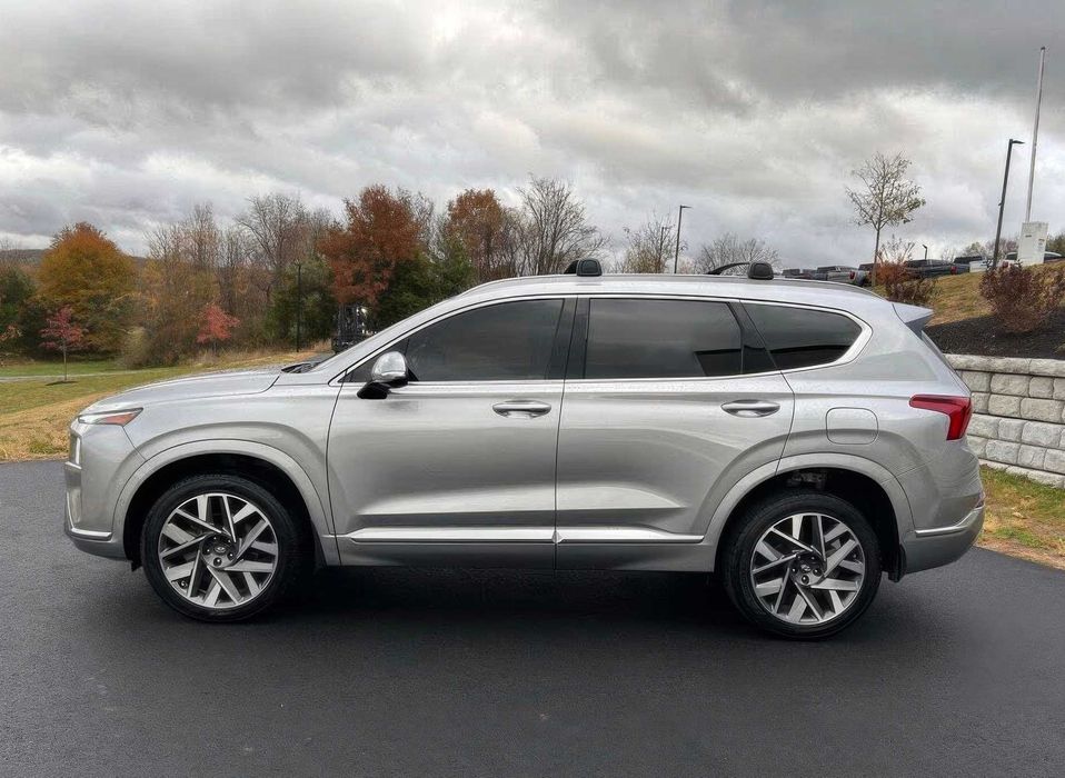 Hyundai Santa Fe      2024