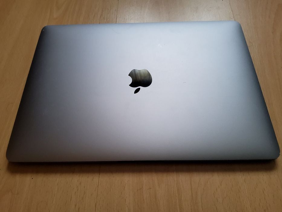 Macbook Air 13" - 128 GB de armazenamento