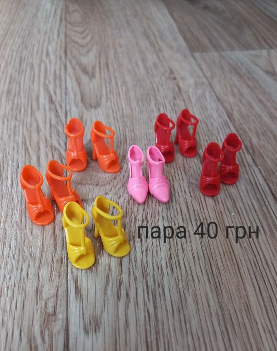 Для барби, столик, наряды, аксессуары