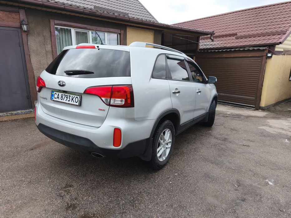 Авто Kia Sorrento