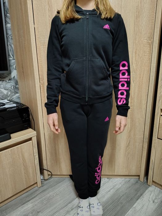 Dresy Adidas czarne z rożowym napisem 11 /12 lat