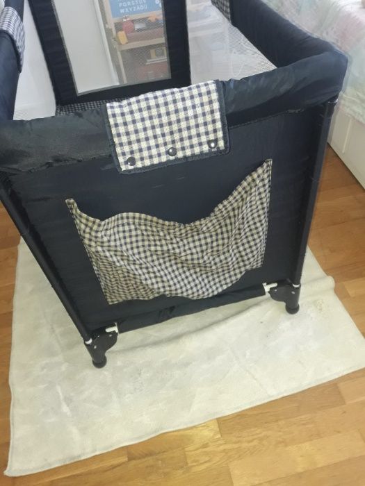 Cama de passeio ou parque(desmontável) para bebé