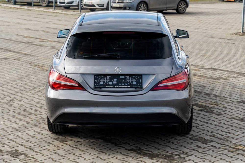 Piękny Mercedes-Benz CLA