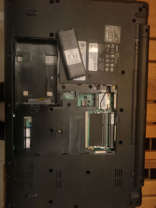 Acer Aspire 7250 uszkodzony